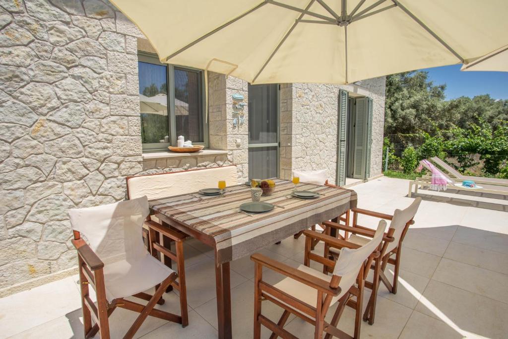 A balcony or terrace at Alexandros Stone House