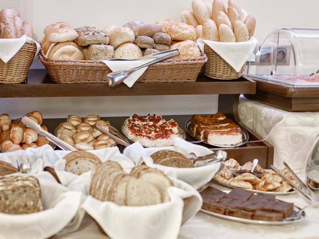 Hotel Romance - Resim 44