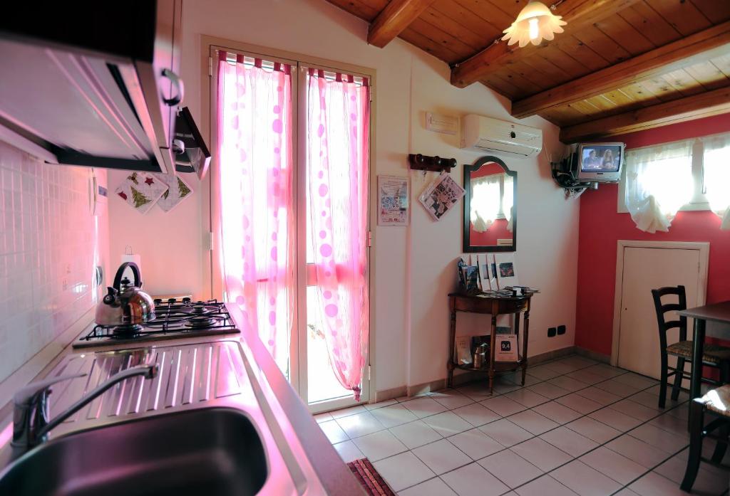 Kuchyň nebo kuchyňský kout v ubytování Bed & Breakfast Scicli