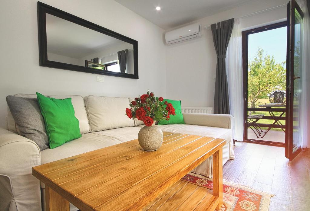 Lagom Apartments - Apartment With Terrace