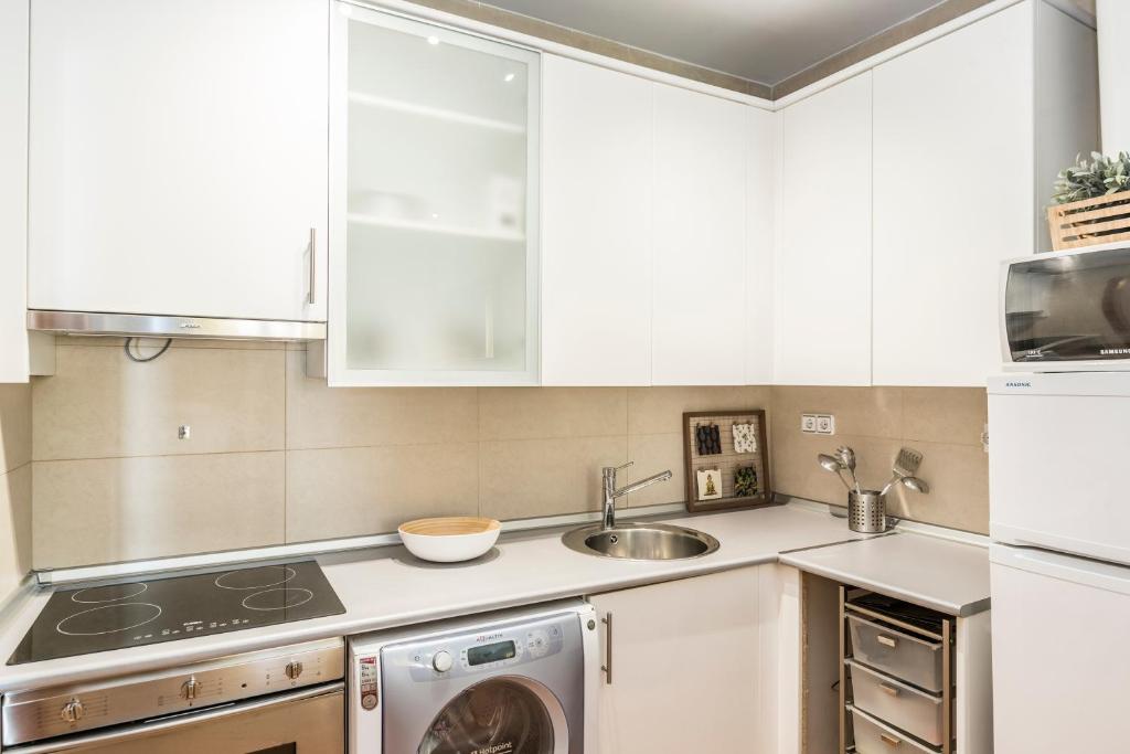 BNBHolder Plaza de Luna MALASAÑA, Madrid – Updated 2022 Prices