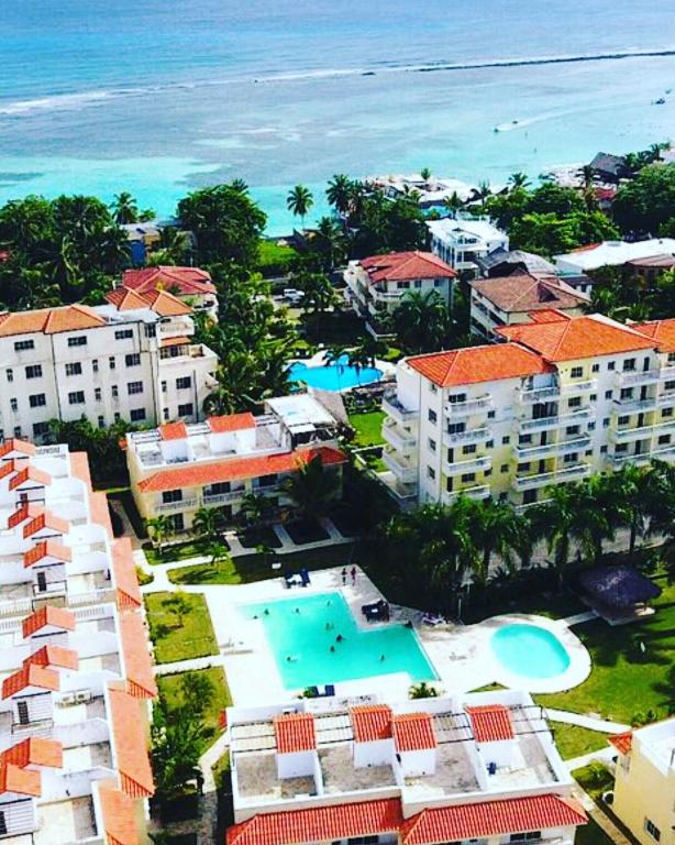 Residencial Las Palmeras de Willy, Boca Chica – Precios actualizados 2023