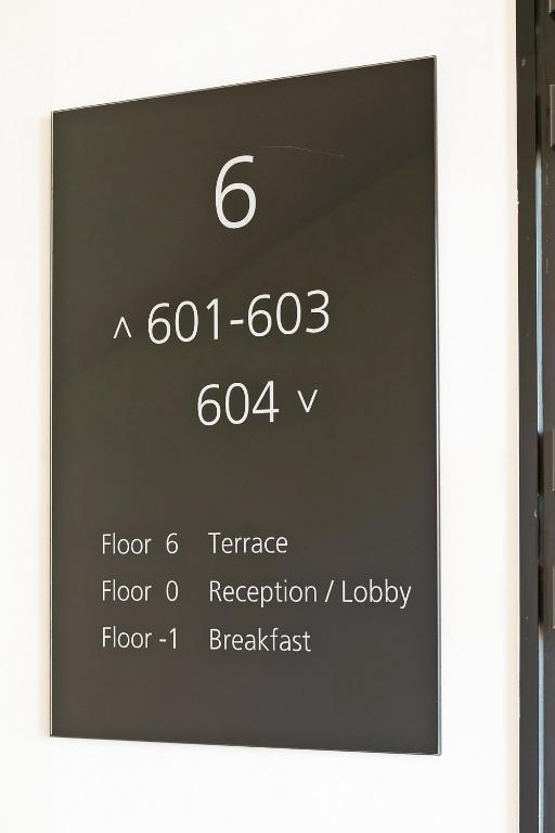 First Hotel Brommaplan - Resim 37