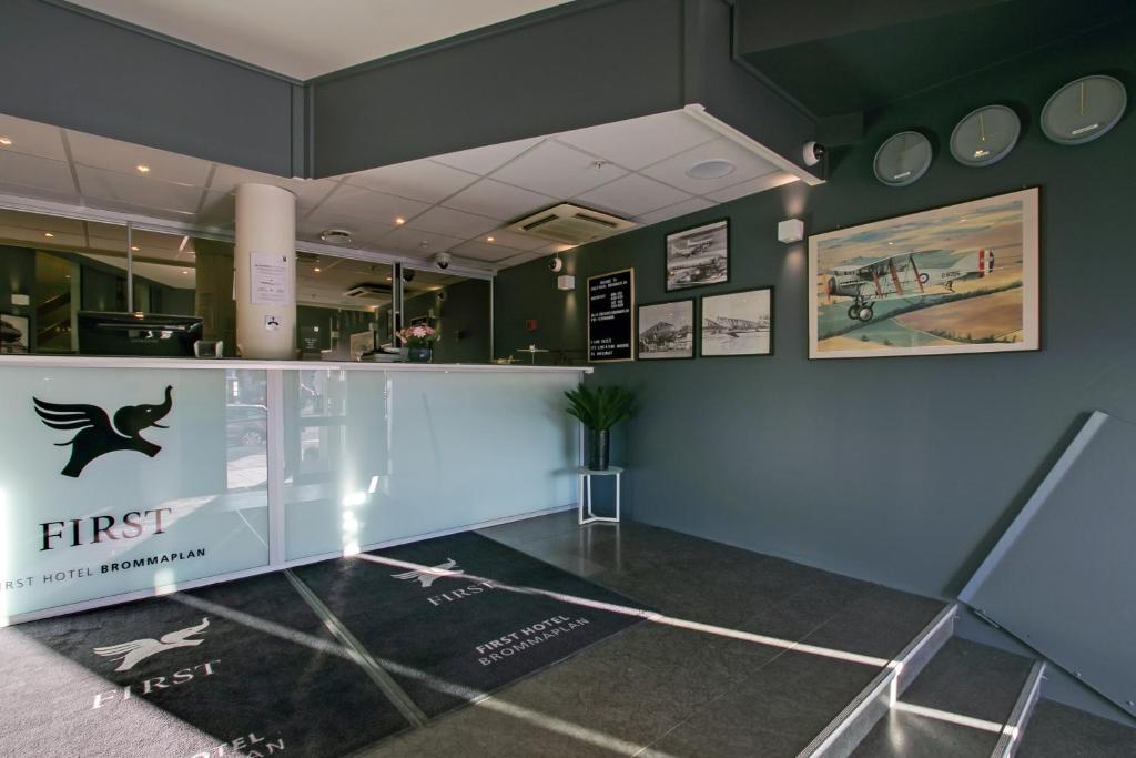 First Hotel Brommaplan - Resim 36