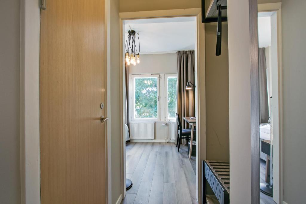 First Hotel Brommaplan - Resim 45