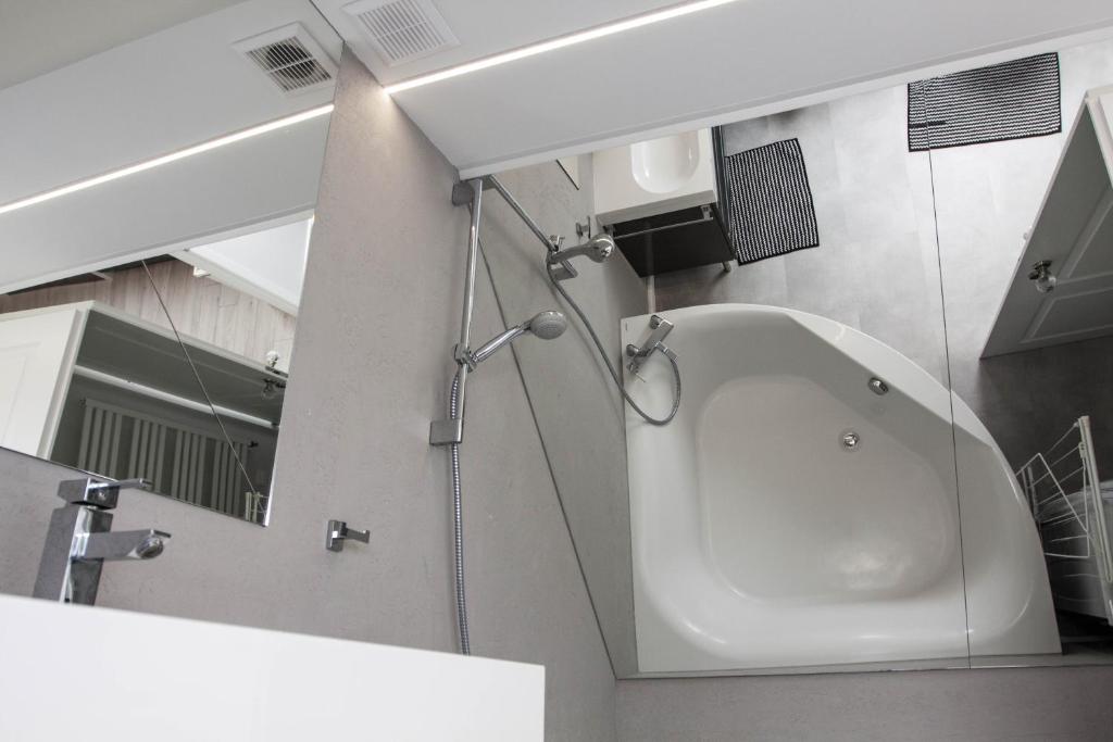 Kúpeľňa v ubytovaní Apartament MnW