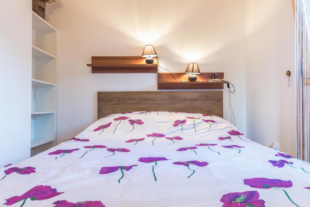 Posteľ alebo postele v izbe v ubytovaní Eco Holiday Home Lavanda