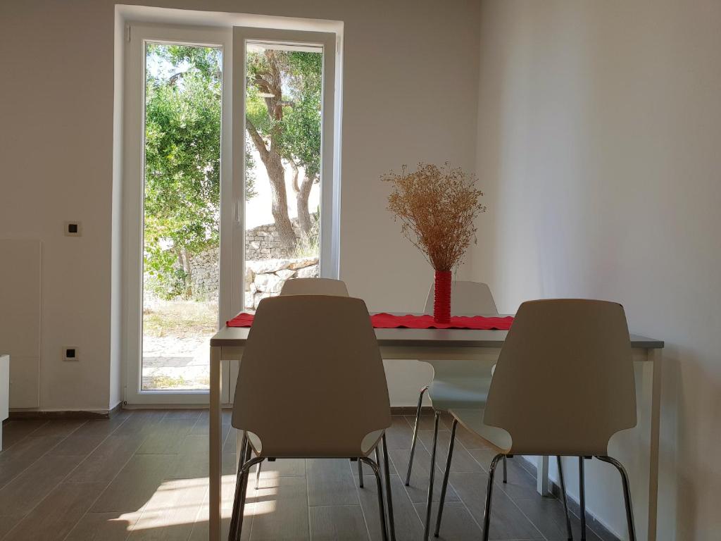 Zdjęcie z galerii obiektu Apartment Maric w Hvarze
