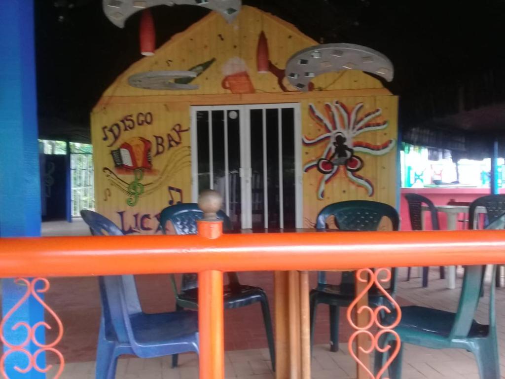 Restaurace v ubytování Posada Nativa Licy