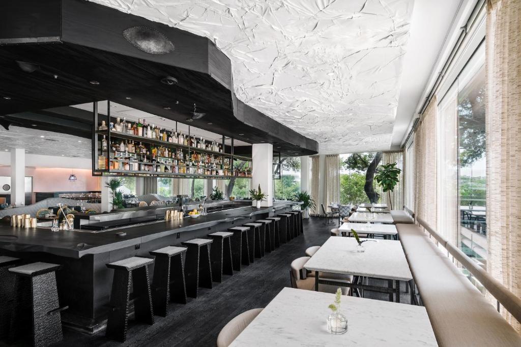 Restaurace v ubytování The LINE Austin