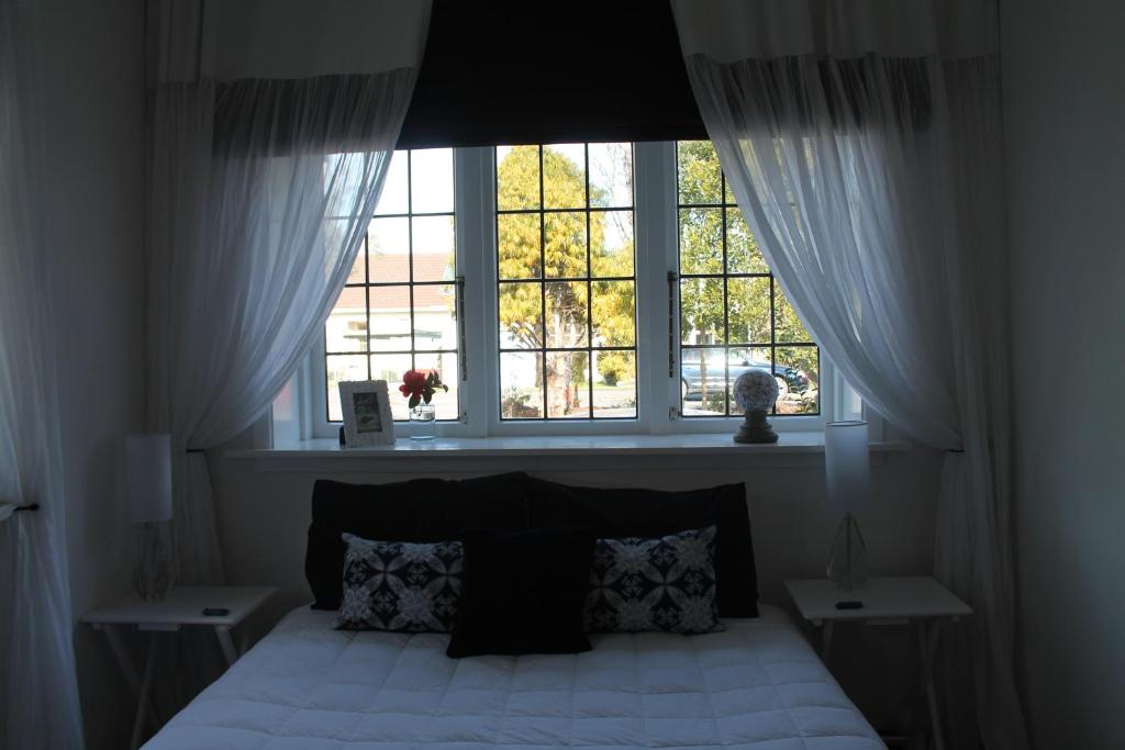 Beautiful Bungalow CBD - Resim 6