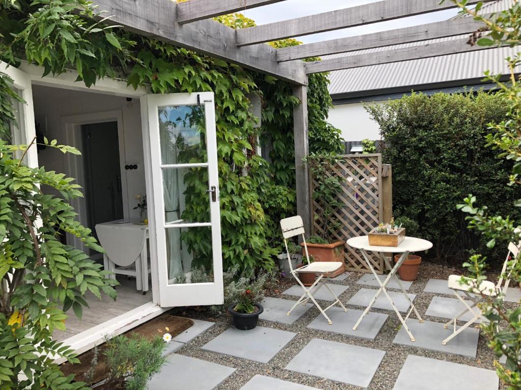 Beautiful Bungalow CBD - Resim 14