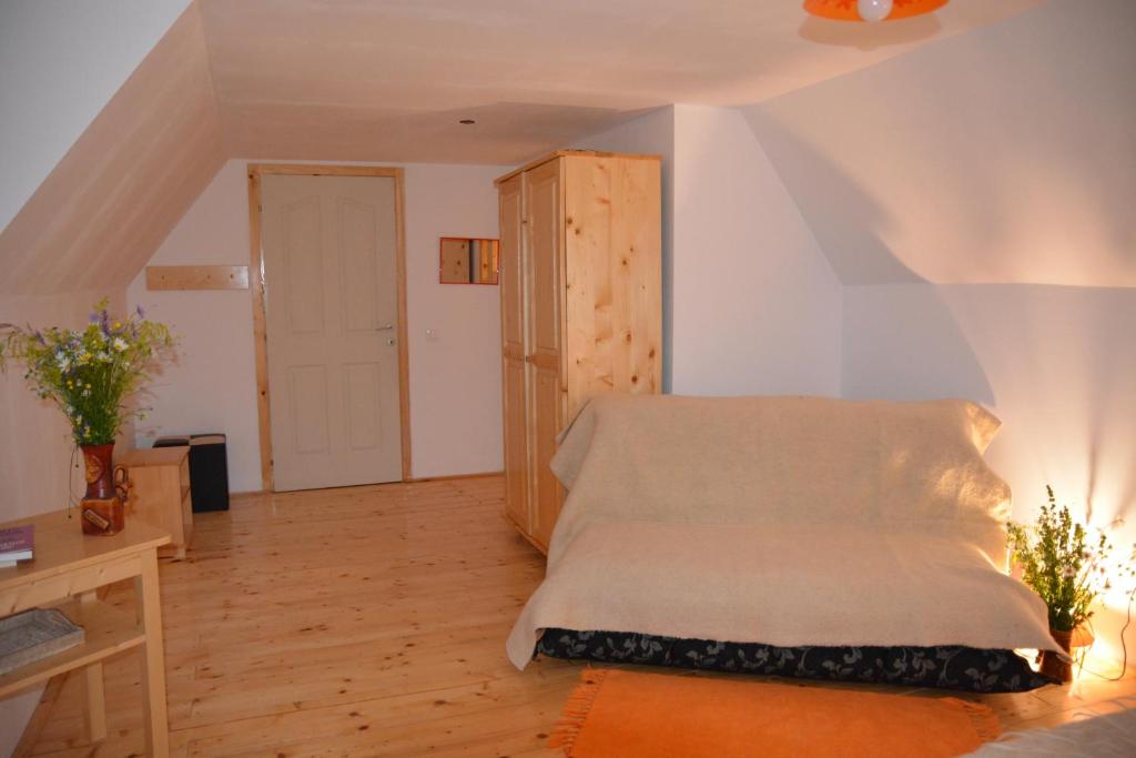 Valea Vistisoarei - Habitación Triple Con Baño Privado