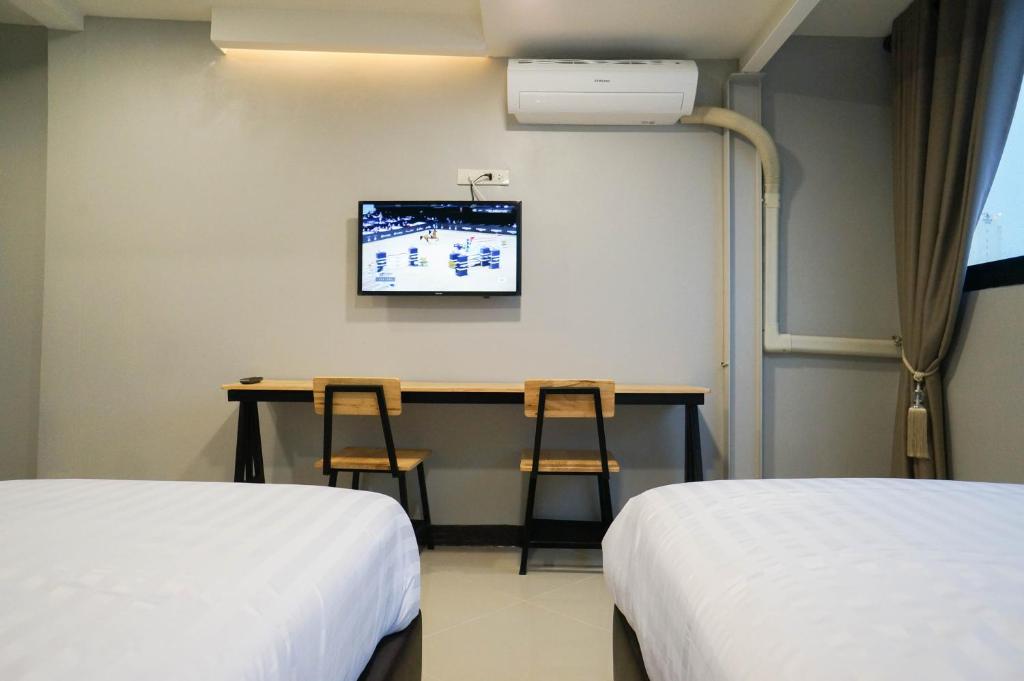 Lux Rooms Night Bazaar - Resim 30