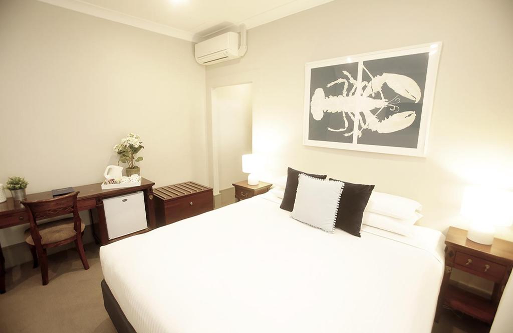 Beachfront Hotel Bondi - Camera Tripla