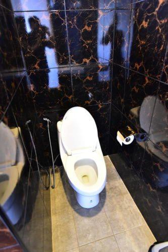 Love Box Resort - Deluxe Double Room With Bath