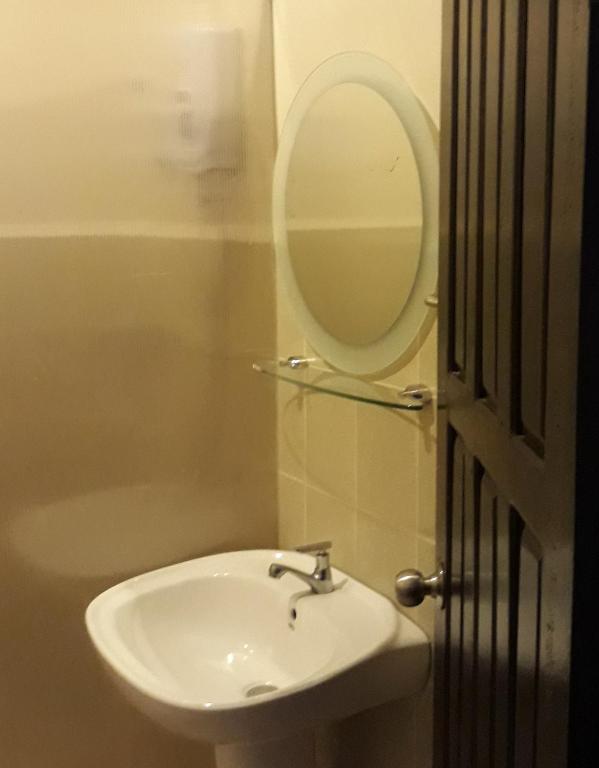 Laos Haven Hotel - Верхняя комната близнеца
