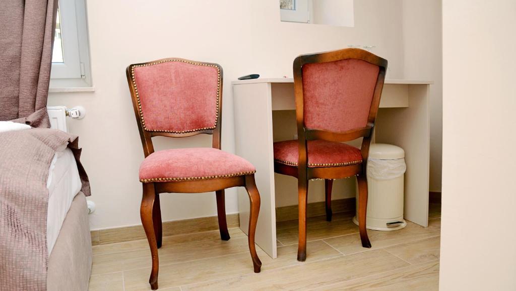 Apartments & Rooms Flowers - 12