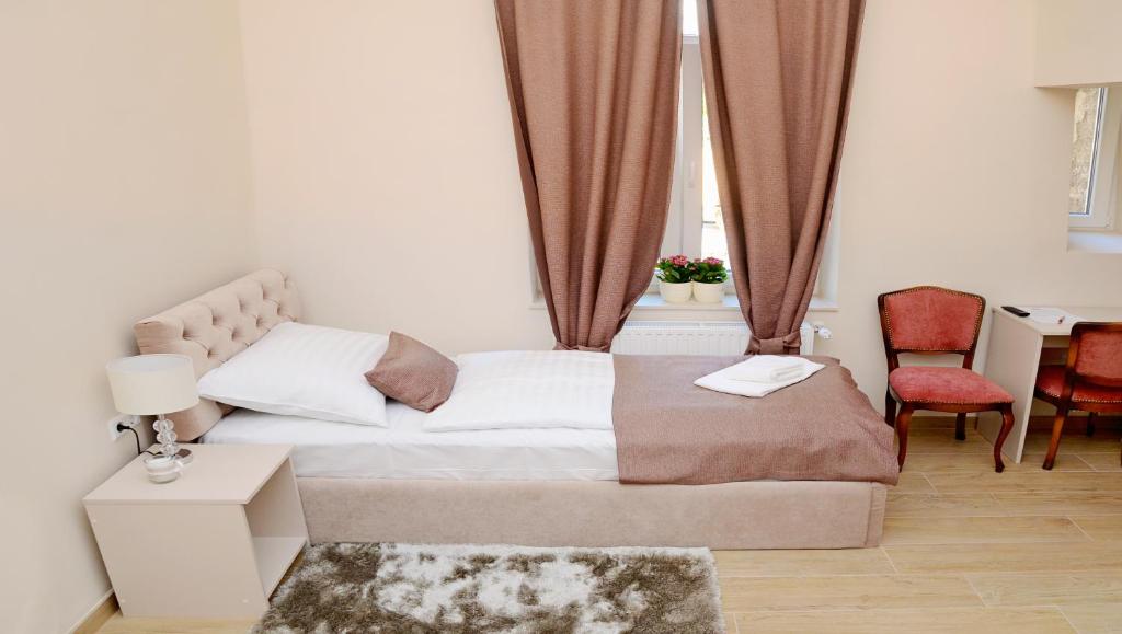 Apartments & Rooms Flowers - 14