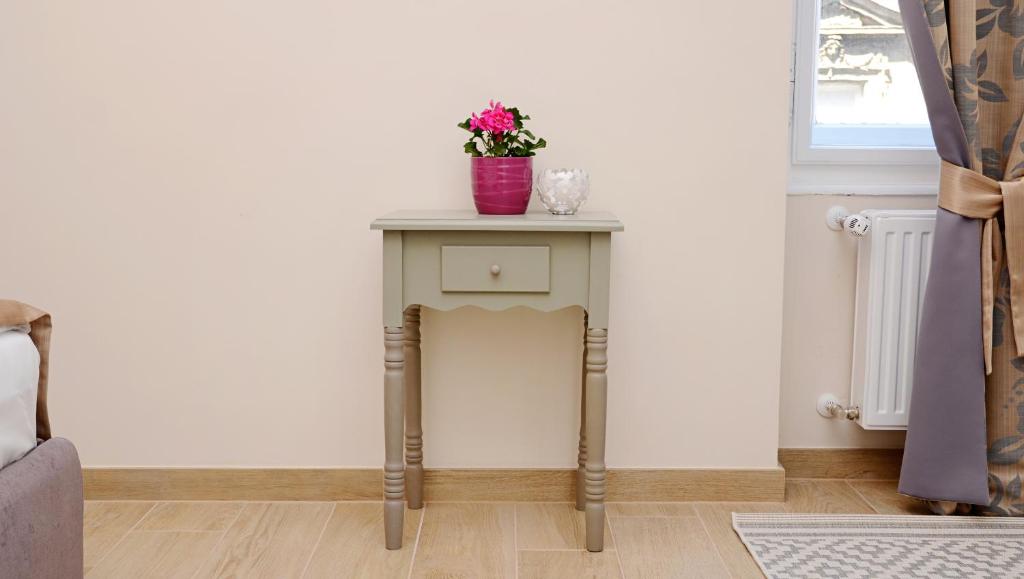 Apartments & Rooms Flowers - 6