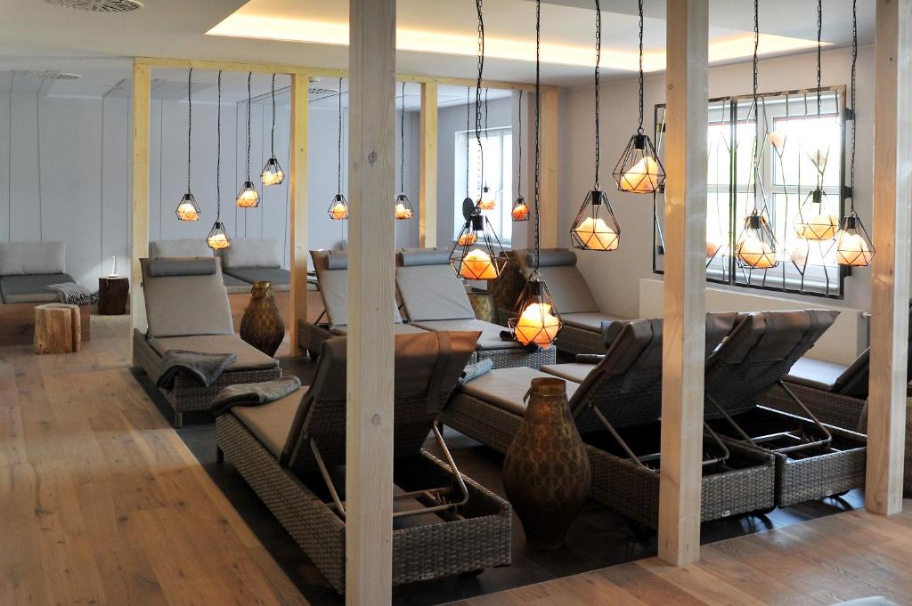 Posezení v ubytování Bernstein Acamed Resort