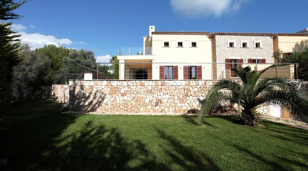 Zahrada ubytování Villa Amber by Cap Vermell Estate