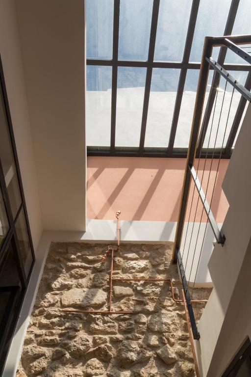 Zdjęcie z galerii obiektu AllStar Boutique House in DownTown, direct connection with airport w Atenach