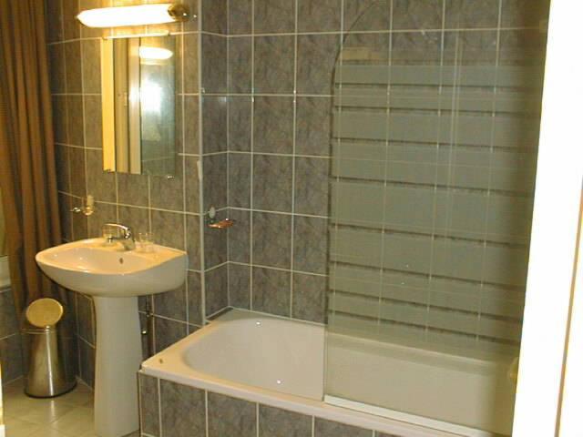 Hotel Ferney République - Resim 25