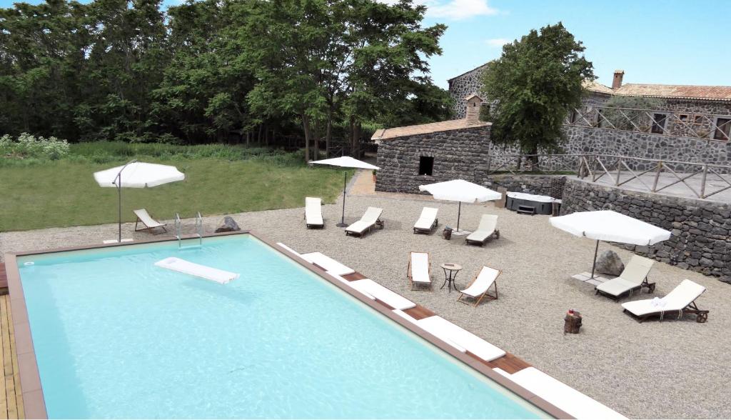 Piscina di Bosco Ciancio o nelle vicinanze