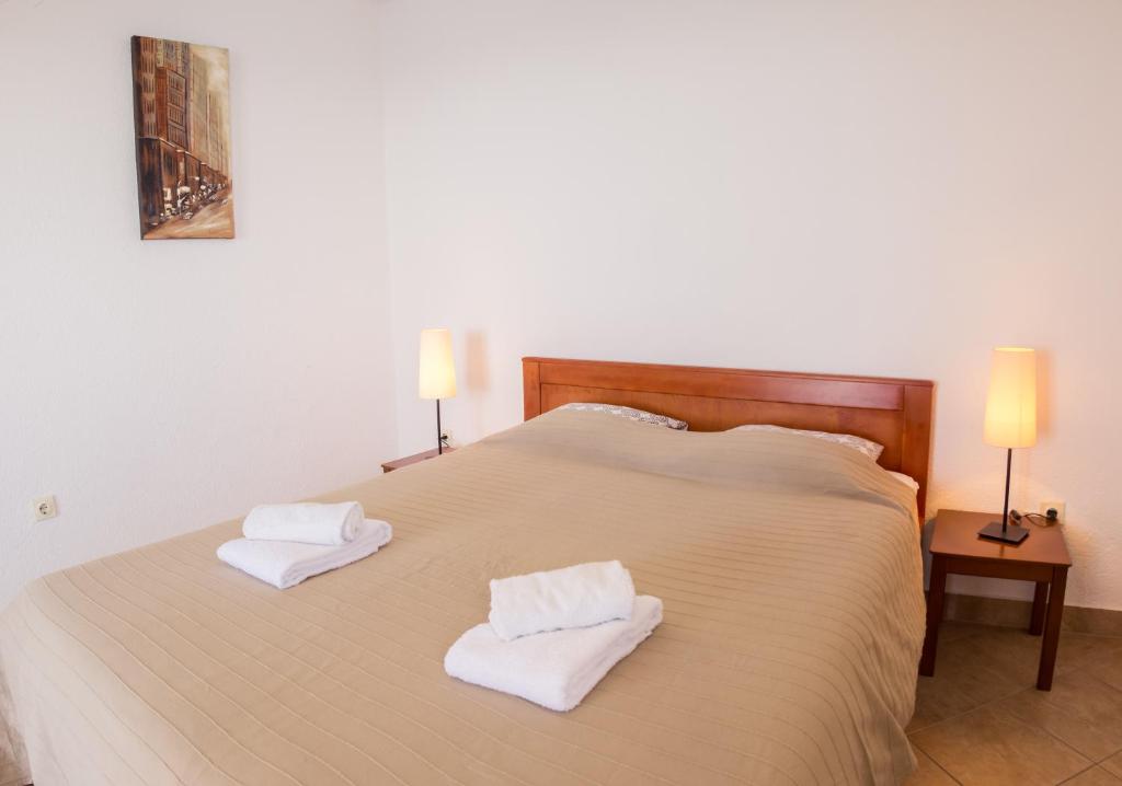 Calma Vista Apartments - 16