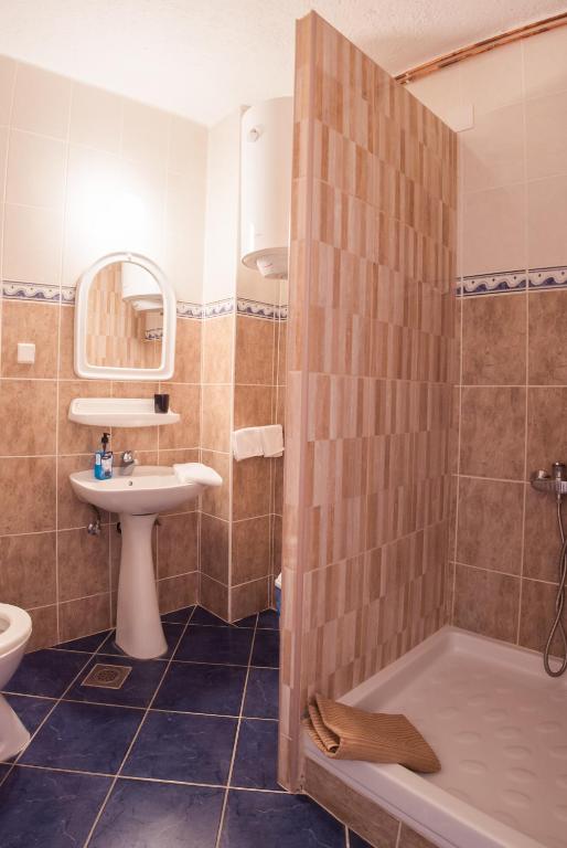 Calma Vista Apartments - 18