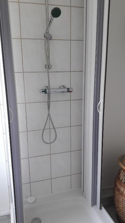 Ein Badezimmer in der Unterkunft Ferienwohnung Gänseblümchen