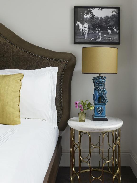 The Beekman, A Thompson Hotel, by Hyatt - Queen Room With Bathtub - Mobility Accessible
