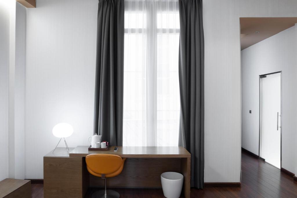 Petit Palace Plaza Málaga - Resim 9