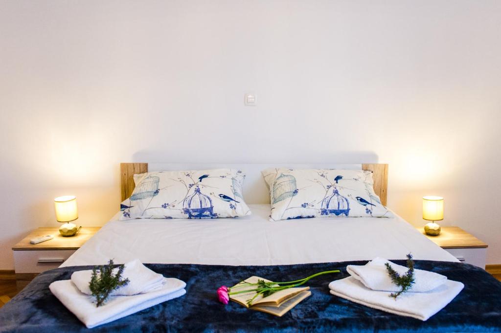 Posteľ alebo postele v izbe v ubytovaní Dundo Baldo Apartment