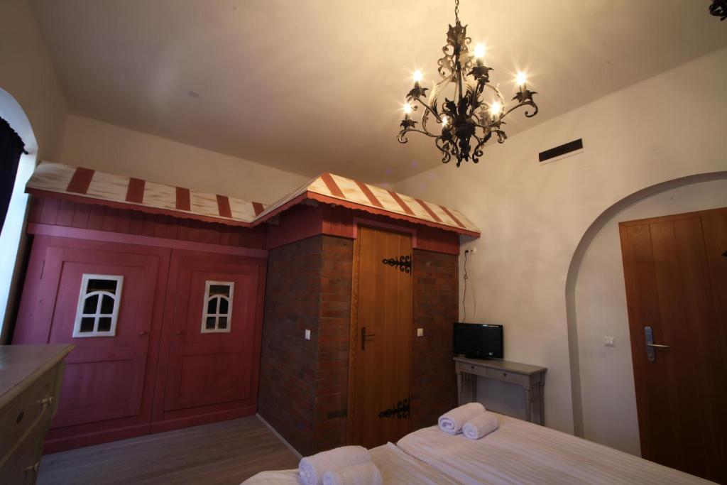 Régi Posta Hotel és Étterem - Resim 34