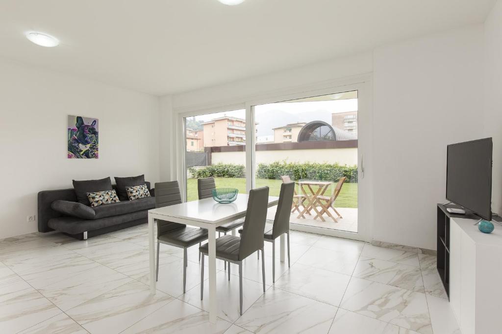 Roggia Apartments by Quokka 360 - central flats with parking space