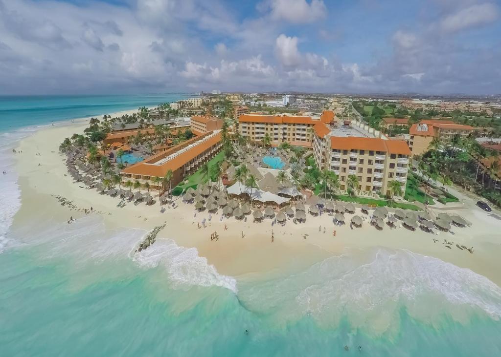 
Een luchtfoto van Casa del Mar Beach Resort

