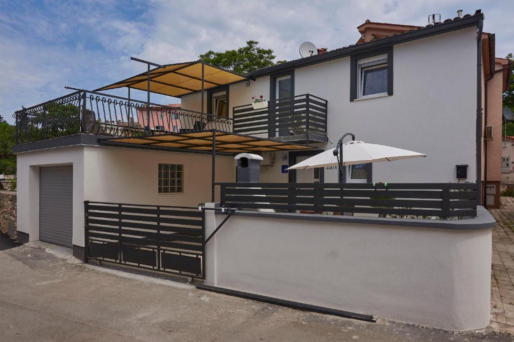 Μπαλκόνι ή βεράντα στο House Doris