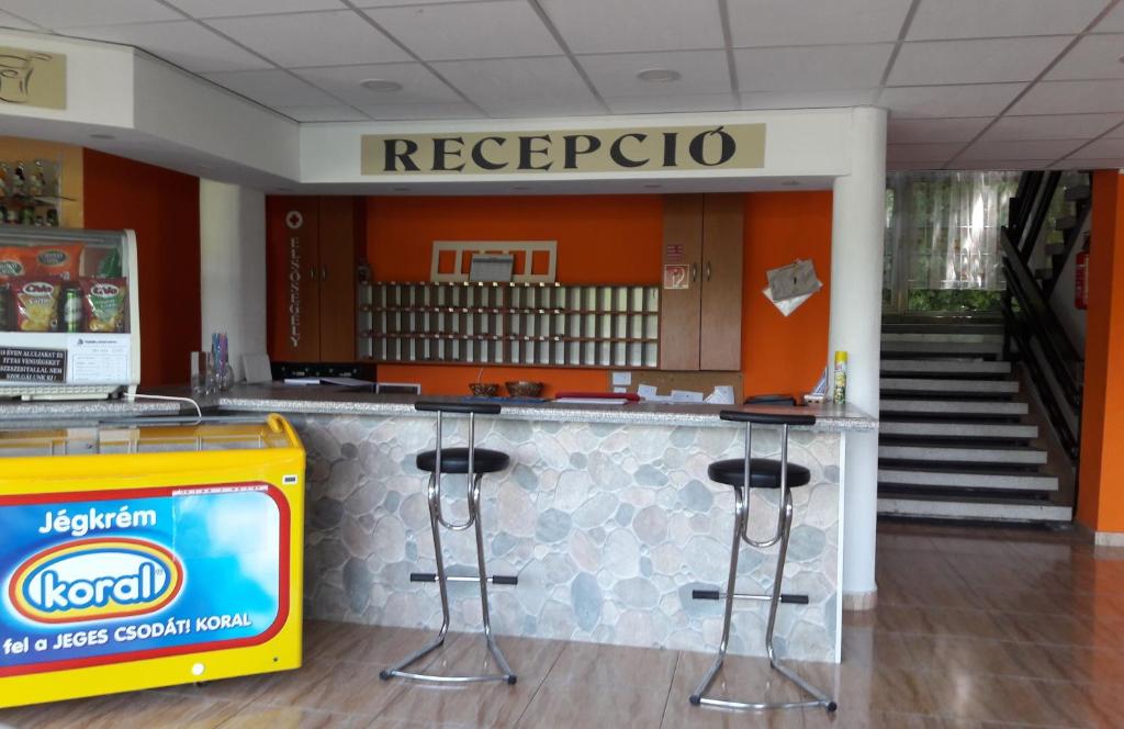 Vstupní hala nebo recepce v ubytování Touring & Sport Hotel Siófok