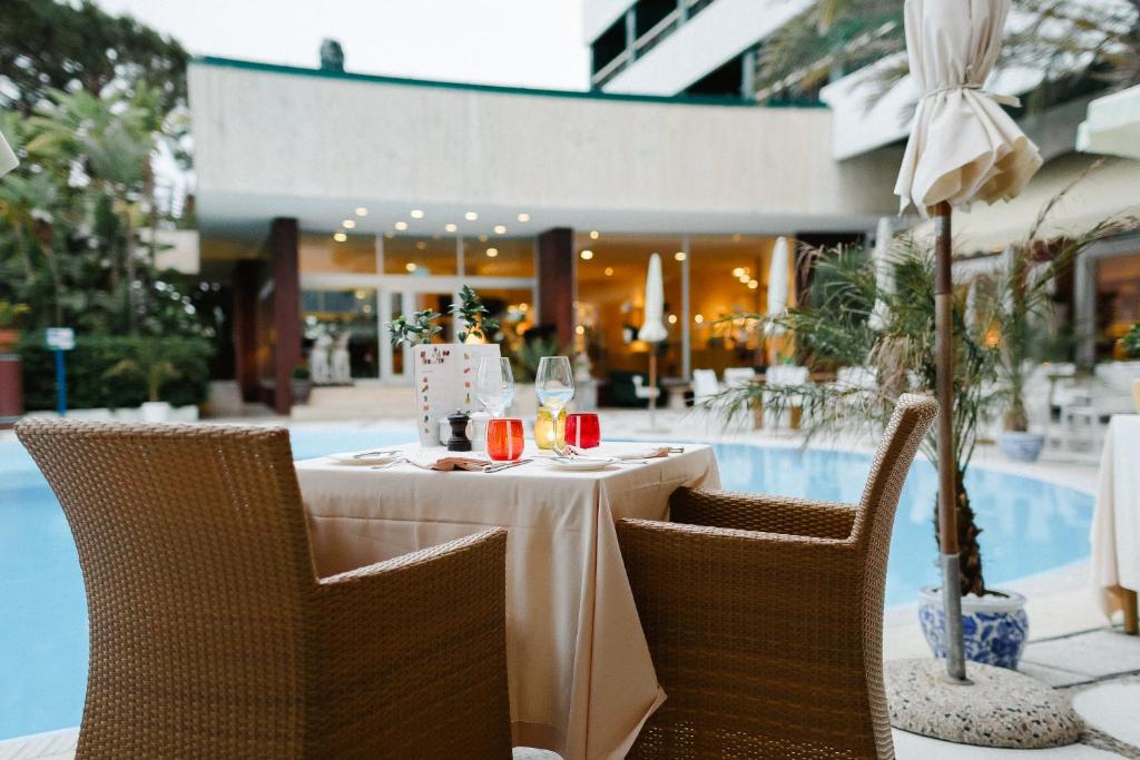 Bazén v ubytovaní Grand Hotel Del Mare Resort & Spa alebo v jeho blízkosti