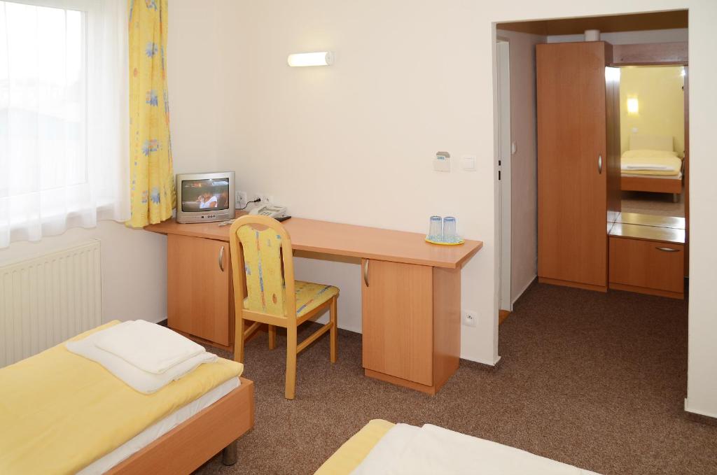 Hotel Imos - Resim 30