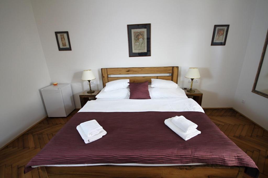 Letto o letti in una camera di 1st Republic Villa - Adults only
