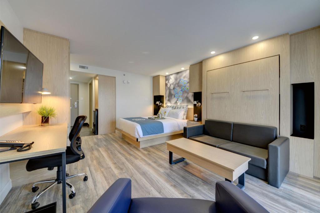 Posezení v ubytování Hôtel Universel, Centre de congrès Rivière-du-Loup