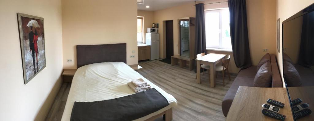 Vesyolaya Rochsha - Chambre Double Avec Terrasse