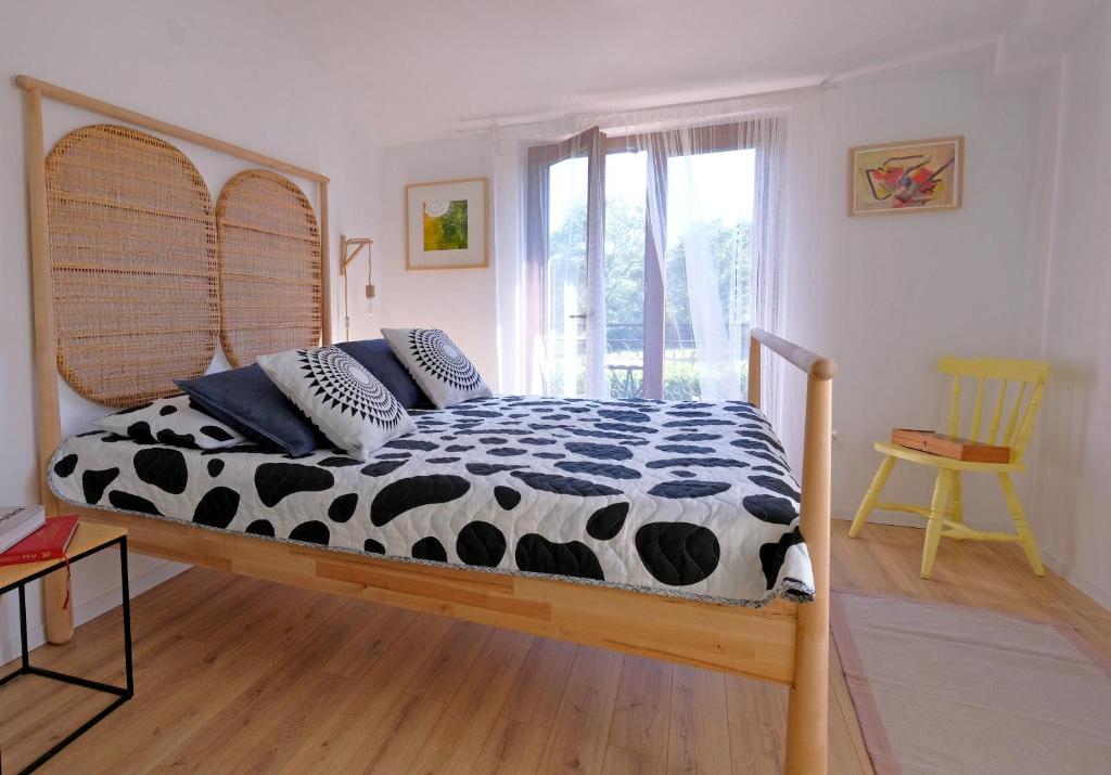 Postel nebo postele na pokoji v ubytování Holiday Home Kipo i Lunja