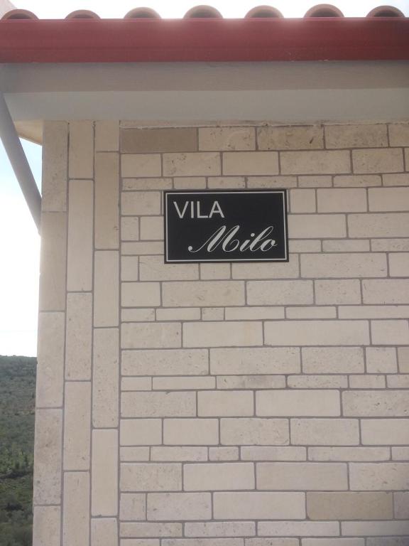Certifikát, hodnocení, plakát nebo jiný dokument vystavený v ubytování Vila Milo