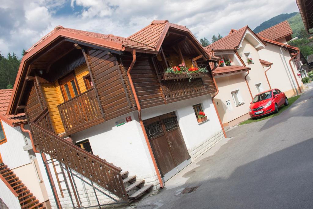 Budova, kde se apartmán nachází