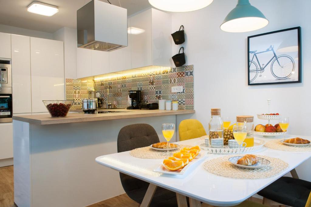 Kuchyňa alebo kuchynka v ubytovaní Modern apartment near beach Split