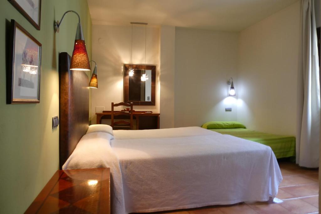 Hospederia de Loarre, Loarre (updated prices 2025) - 1